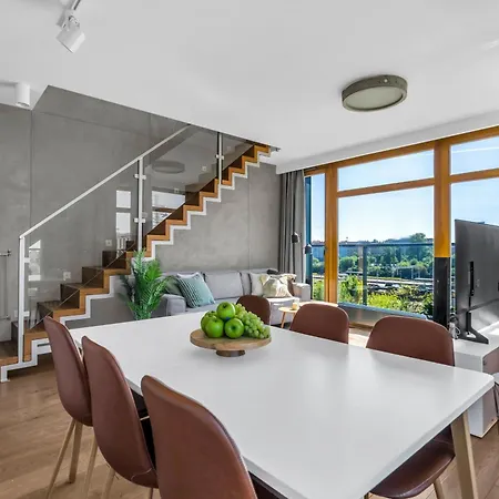 Prestige - 86m2, Two-level Loft, Parking - By Rentujemy Apartment